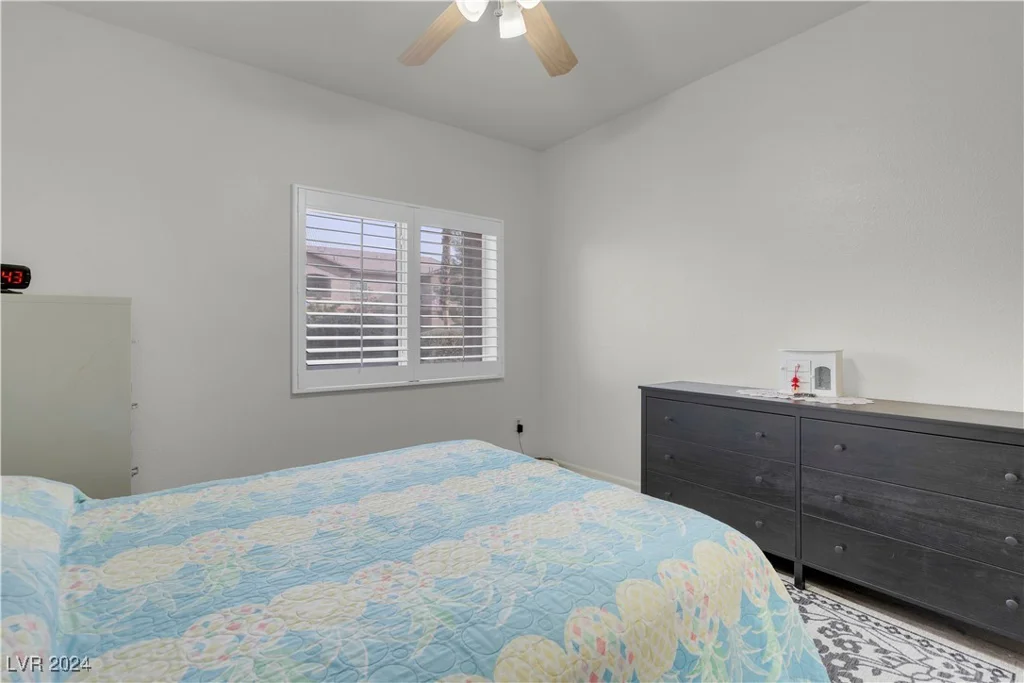 5751 Hacienda, Las Vegas, NV 89122