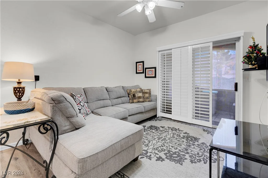 5751 Hacienda, Las Vegas, NV 89122