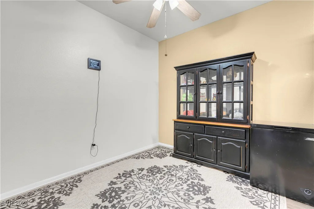 5751 Hacienda, Las Vegas, NV 89122