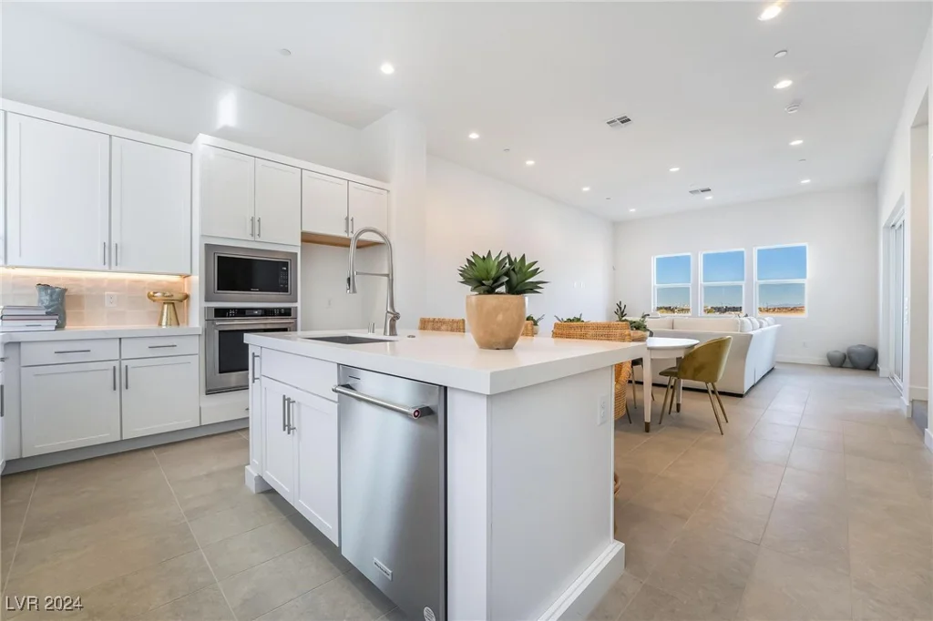 2486 Indigo Mountain, Henderson, NV 89044