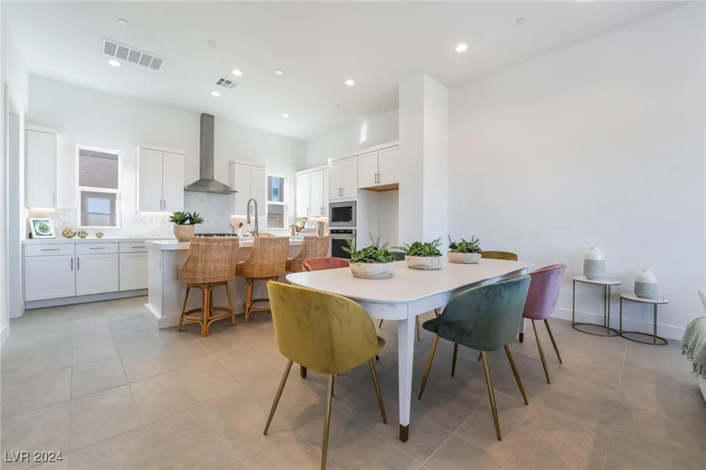 2486 Indigo Mountain, Henderson, NV 89044