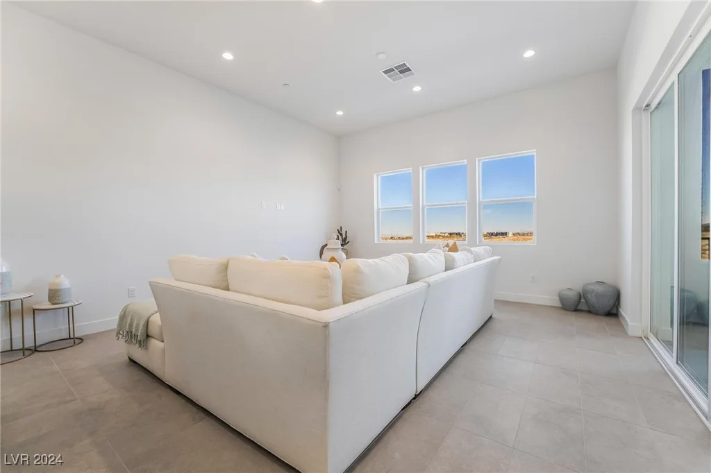 2486 Indigo Mountain, Henderson, NV 89044