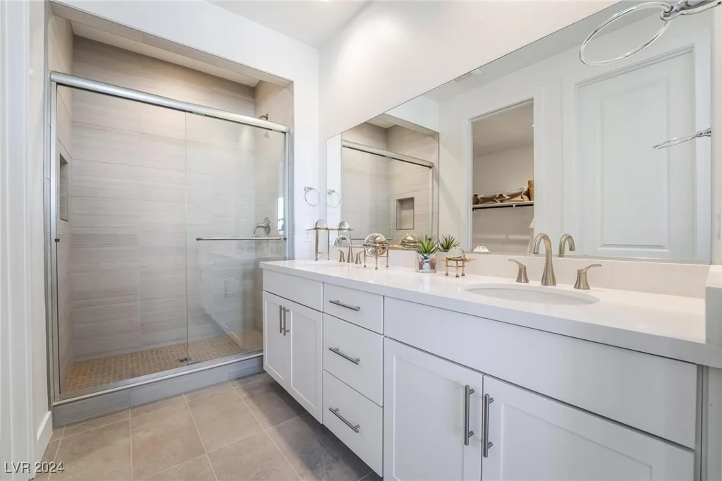 2486 Indigo Mountain, Henderson, NV 89044