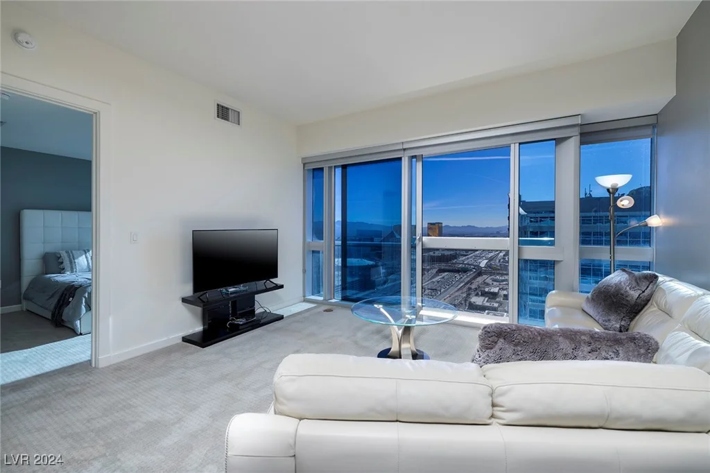 4471 Dean Martin, Las Vegas, NV 89103