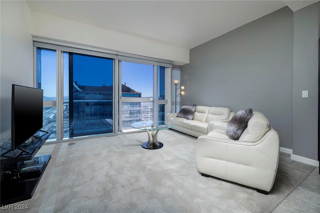 4471 Dean Martin, Las Vegas, NV 89103