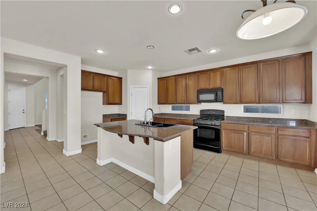 5484 Oatfield, North Las Vegas, NV 89081