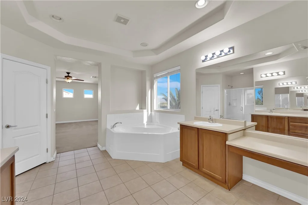 5484 Oatfield, North Las Vegas, NV 89081