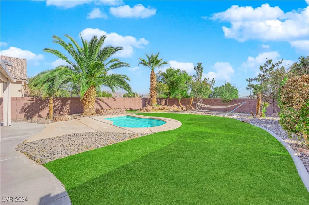 5484 Oatfield, North Las Vegas, NV 89081