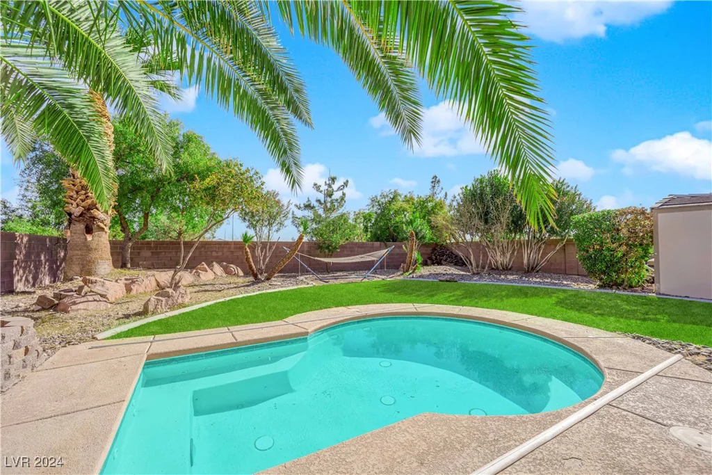 5484 Oatfield, North Las Vegas, NV 89081