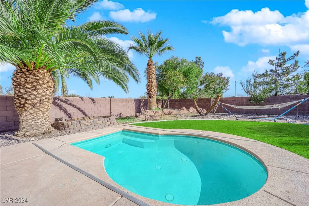 5484 Oatfield, North Las Vegas, NV 89081