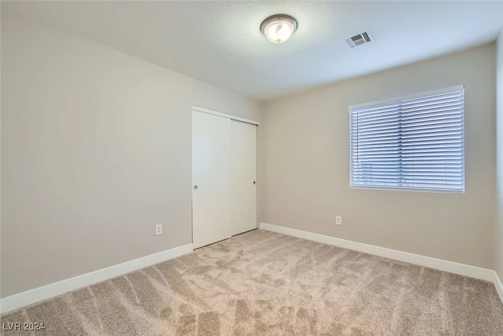 2432 Country Valley, North Las Vegas, NV 89030