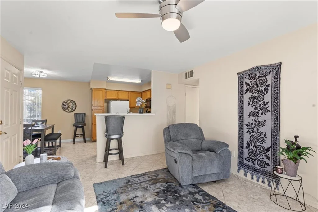 3425 Russell, Las Vegas, NV 89120