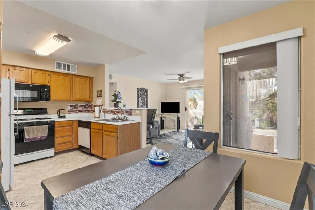 3425 Russell, Las Vegas, NV 89120