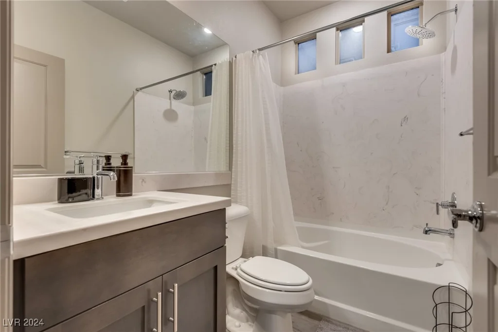 6836 Vista Roma, Las Vegas, NV 89139