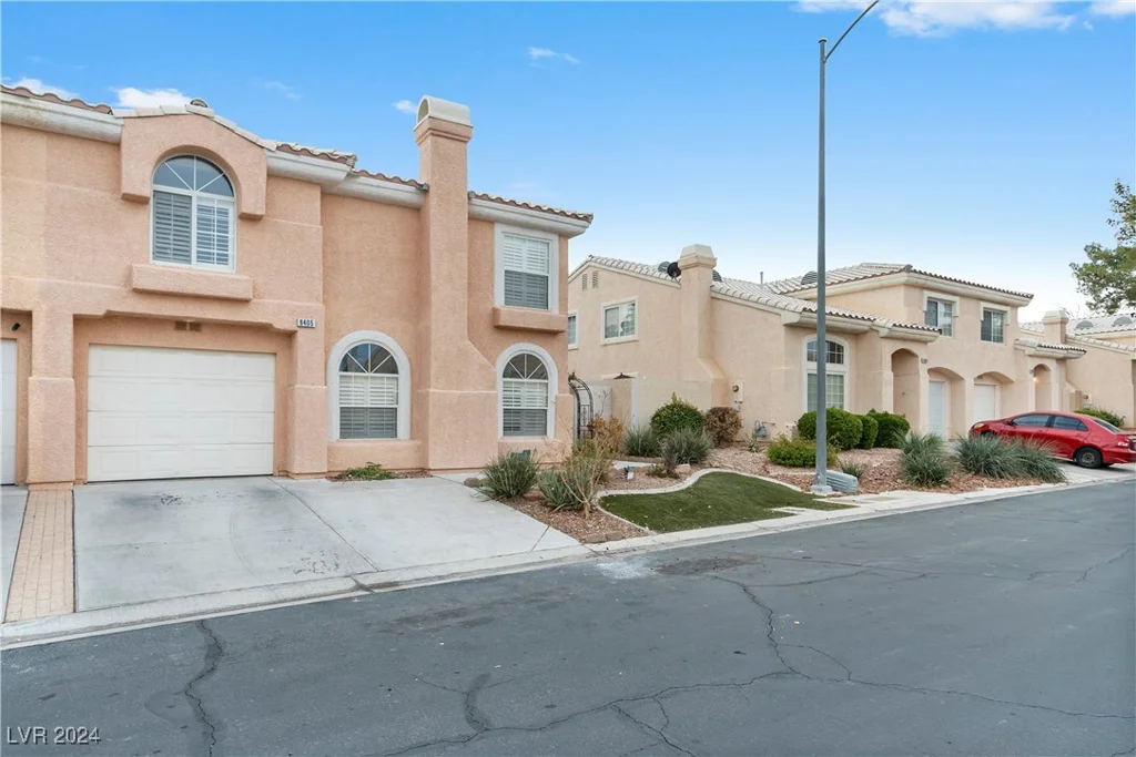 8405 Sewards Bluff, Las Vegas, NV 89129
