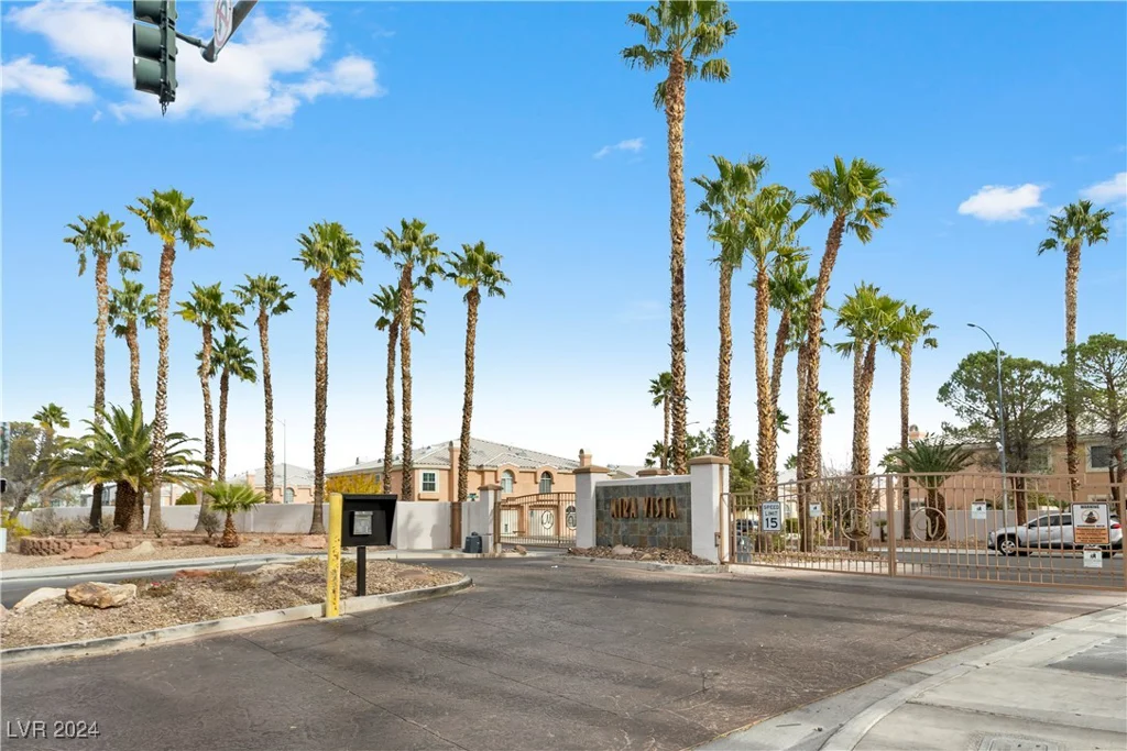 8405 Sewards Bluff, Las Vegas, NV 89129