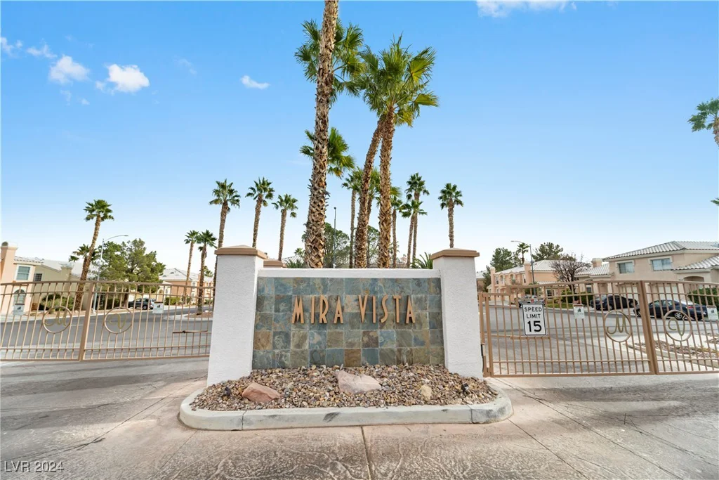 8405 Sewards Bluff, Las Vegas, NV 89129