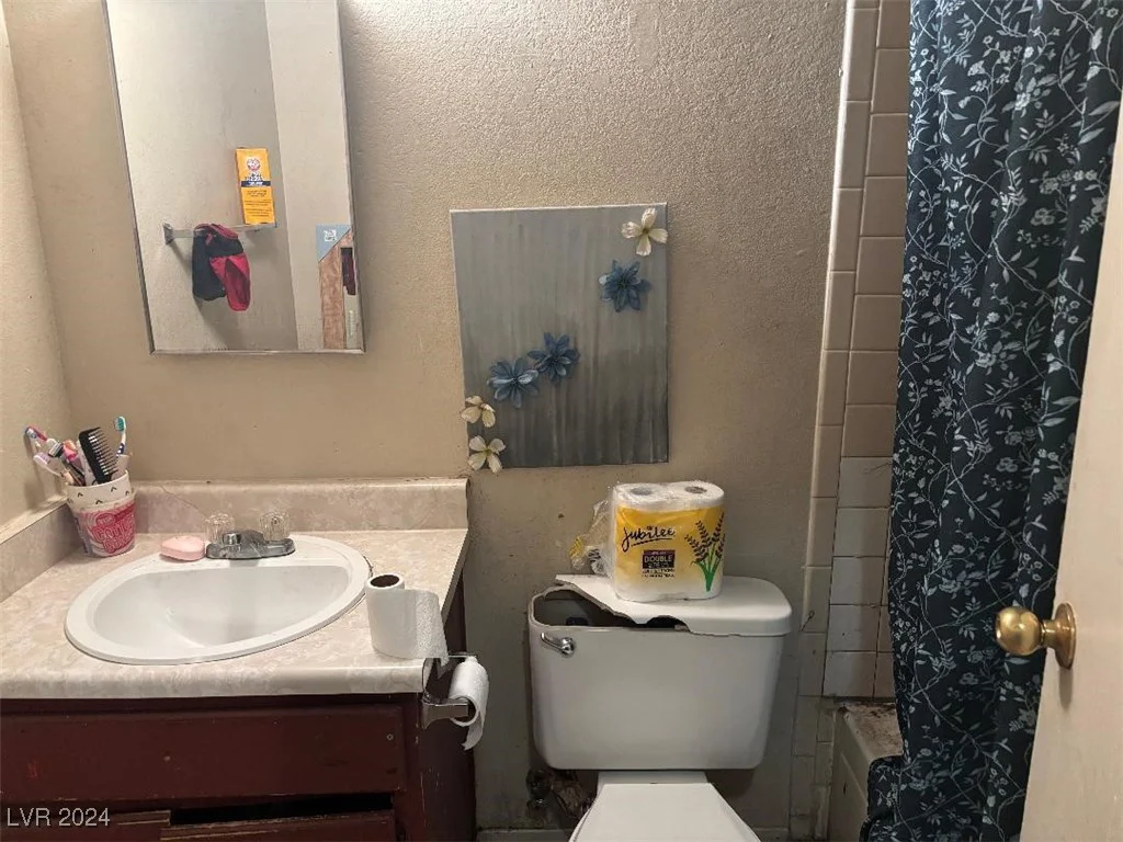 4705 Lucite, Las Vegas, NV 89115