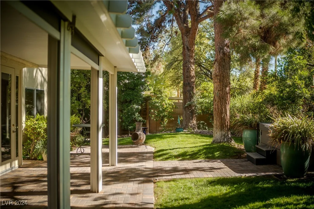 2003 Grafton, Henderson, NV 89074