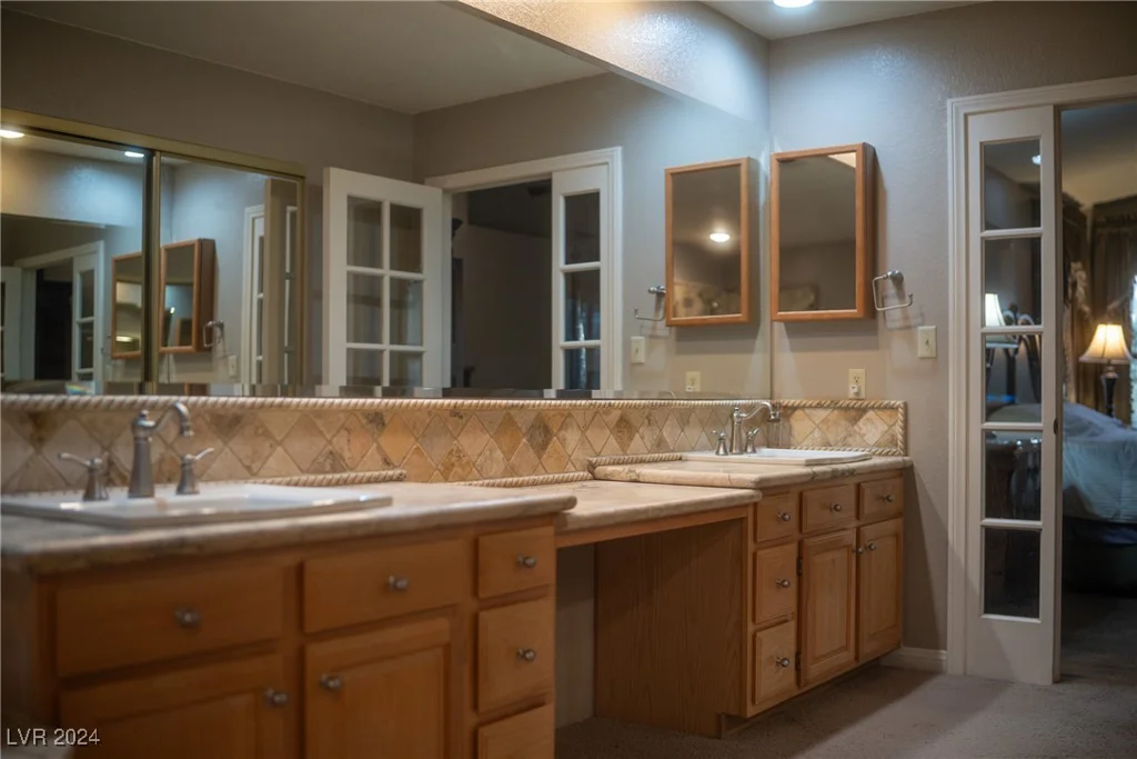 2003 Grafton, Henderson, NV 89074