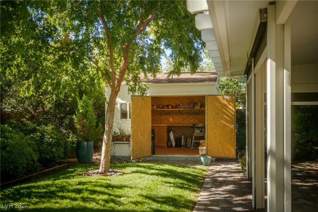 2003 Grafton, Henderson, NV 89074