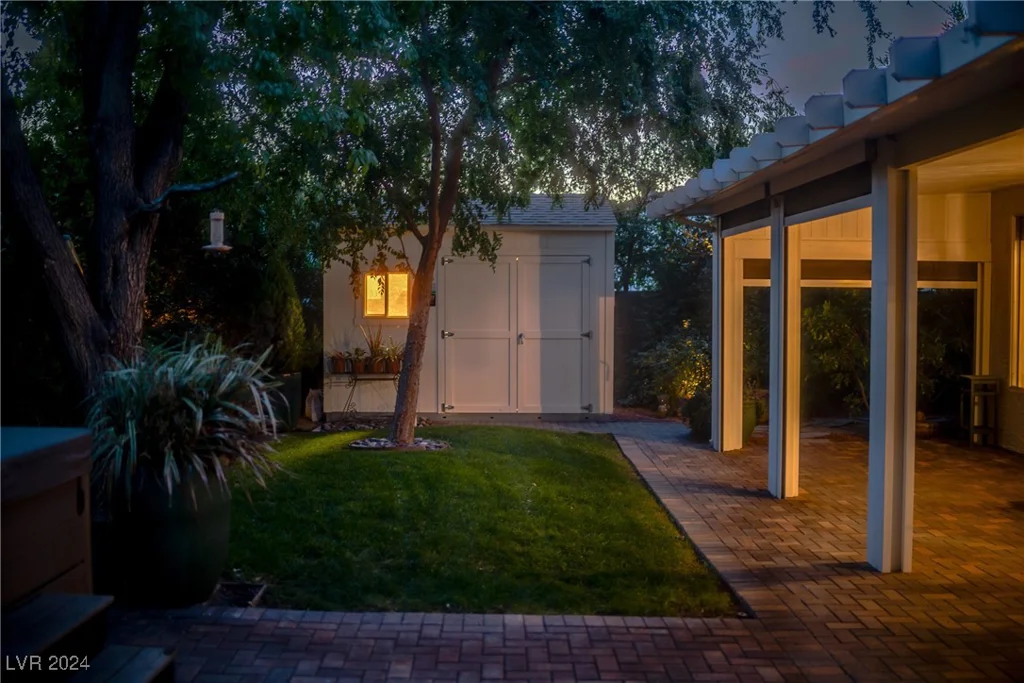 2003 Grafton, Henderson, NV 89074