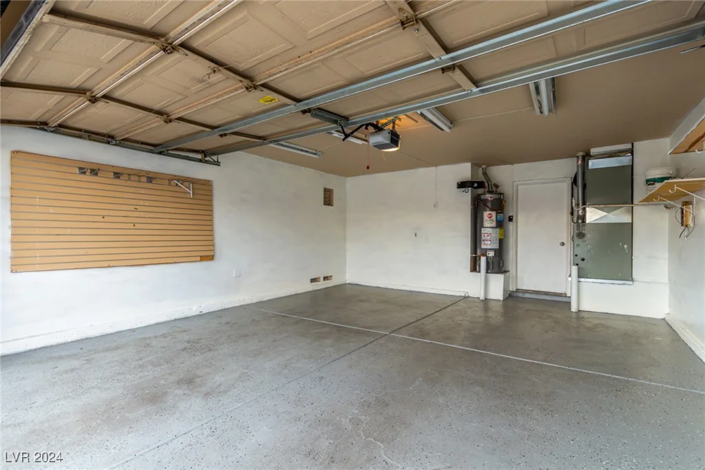7556 Kalmalii, Las Vegas, NV 89147