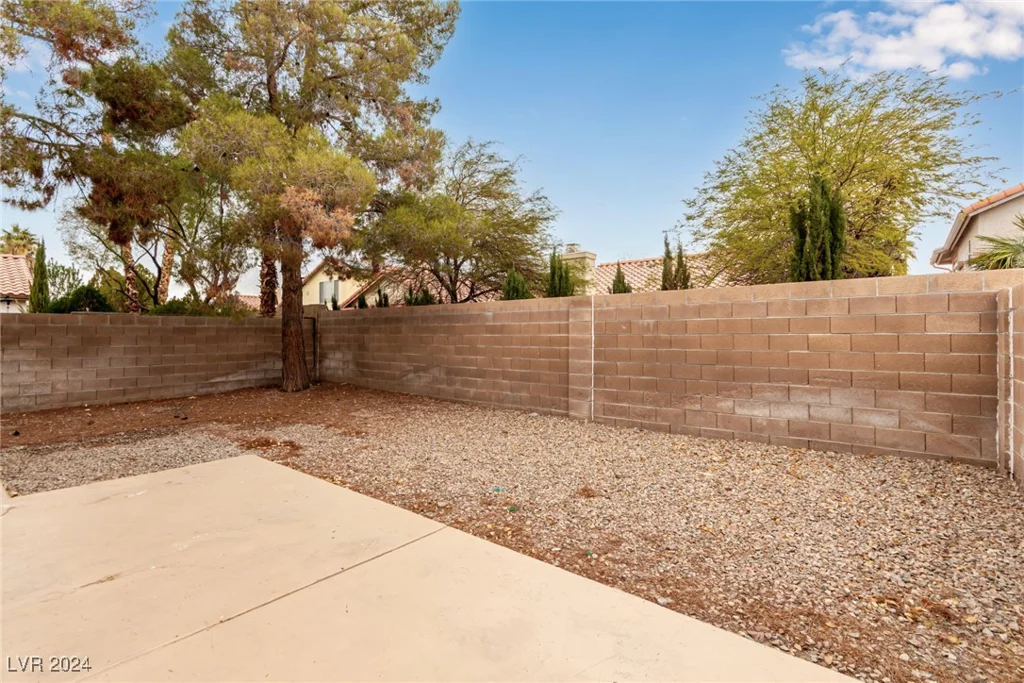 7556 Kalmalii, Las Vegas, NV 89147
