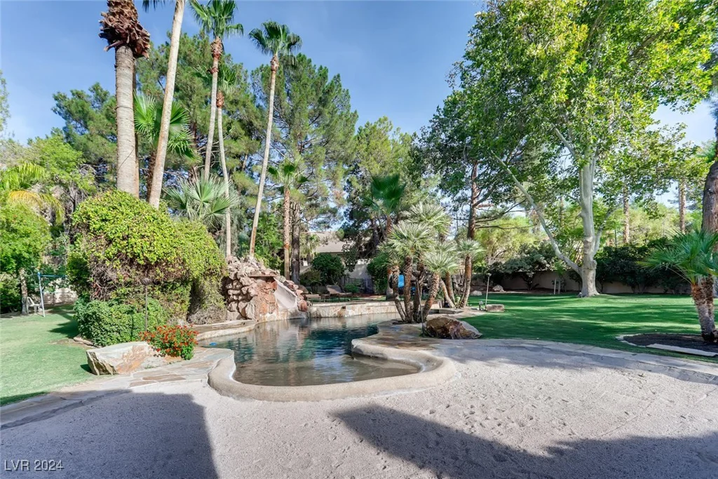128 Quail Run, Henderson, NV 89014