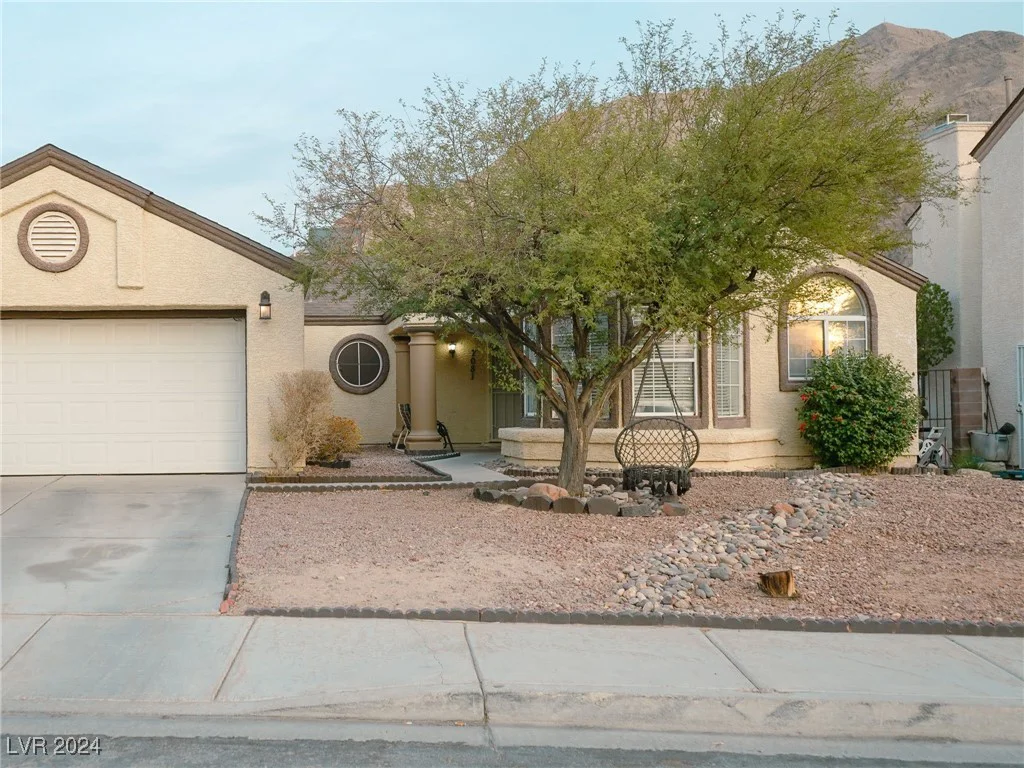 7081 Piccadily, Las Vegas, NV 89156