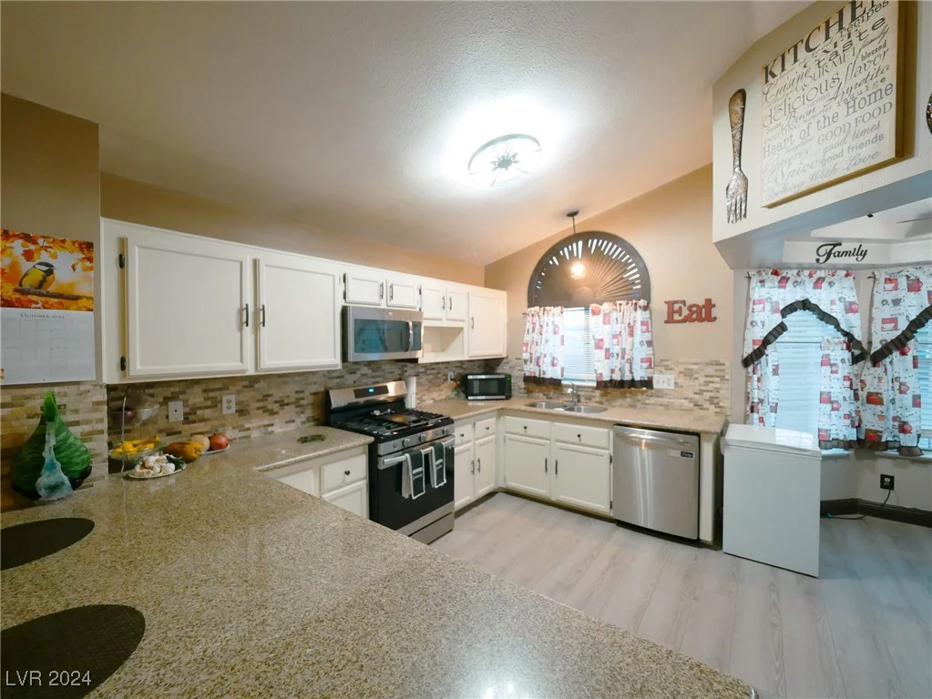 7081 Piccadily, Las Vegas, NV 89156