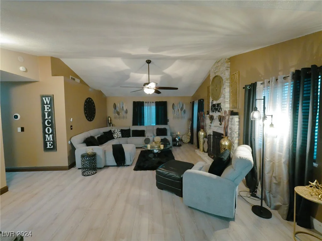 7081 Piccadily, Las Vegas, NV 89156