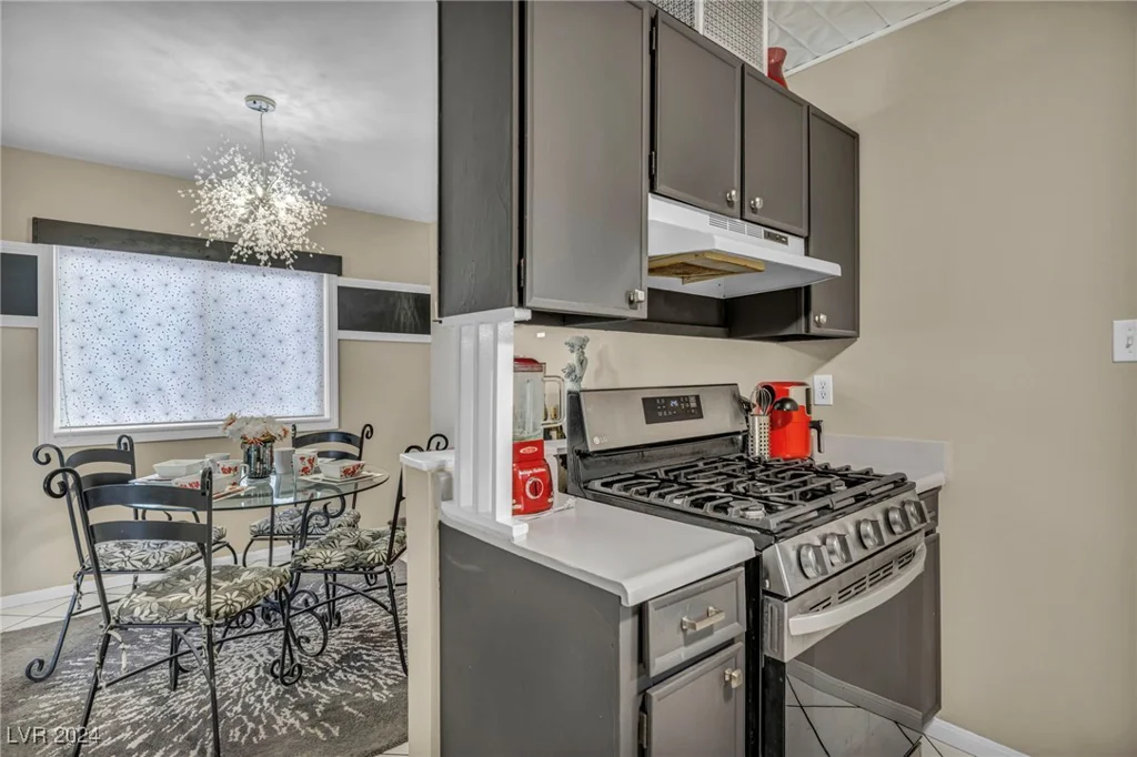 713 Antelope, Las Vegas, NV 89145