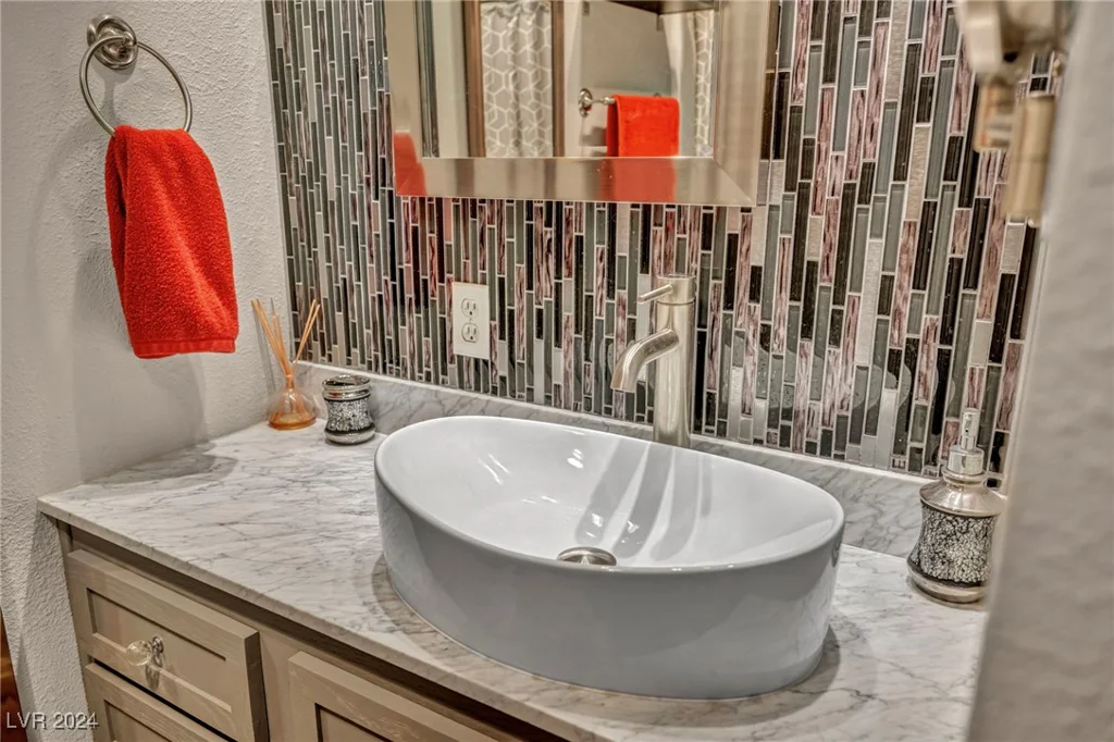 713 Antelope, Las Vegas, NV 89145