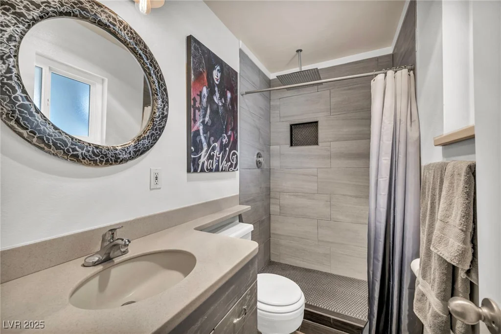 713 Antelope, Las Vegas, NV 89145
