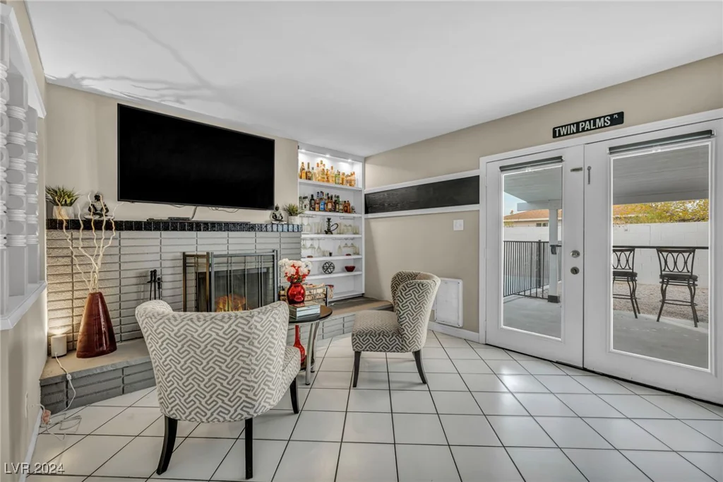 713 Antelope, Las Vegas, NV 89145