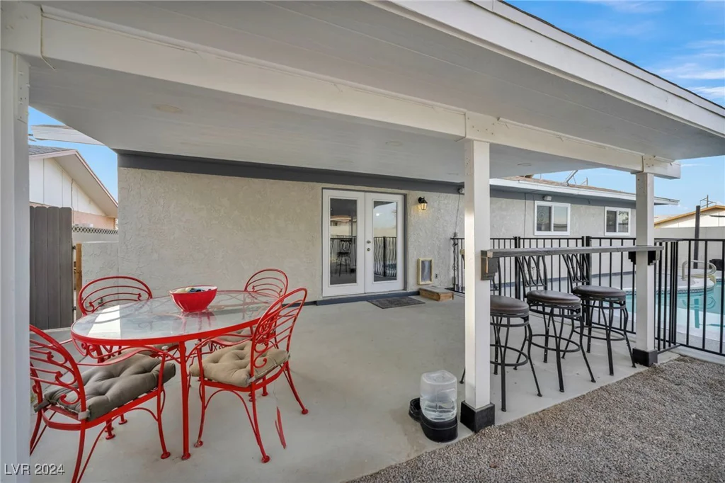 713 Antelope, Las Vegas, NV 89145