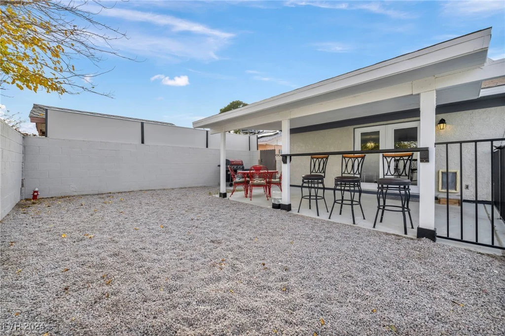 713 Antelope, Las Vegas, NV 89145