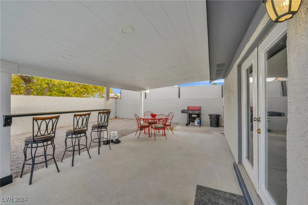 713 Antelope, Las Vegas, NV 89145