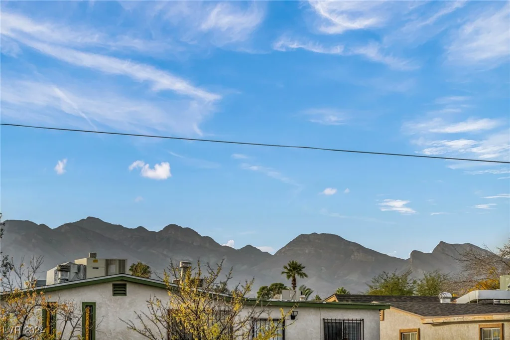713 Antelope, Las Vegas, NV 89145
