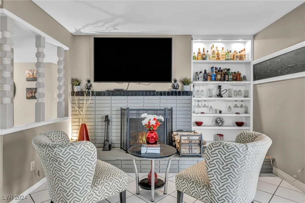 713 Antelope, Las Vegas, NV 89145