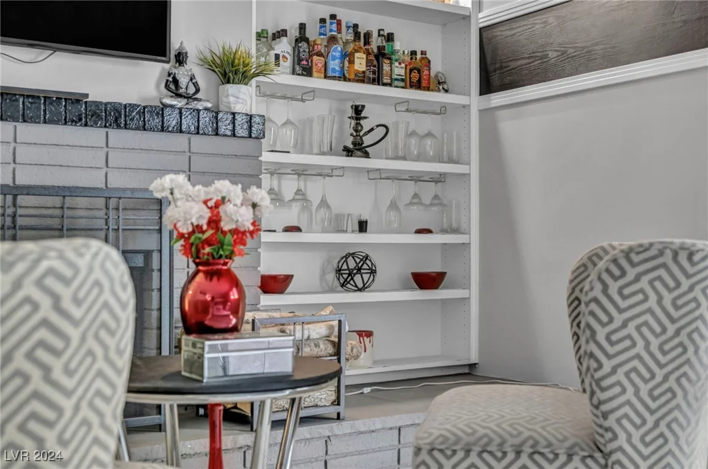 713 Antelope, Las Vegas, NV 89145