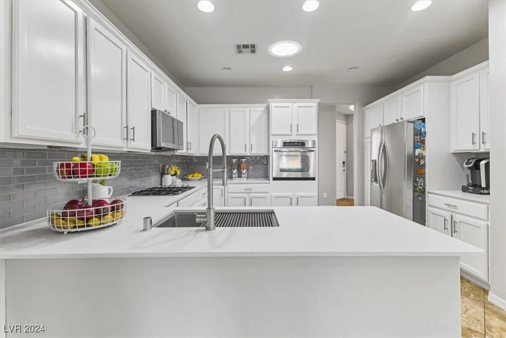 7141 Royal Melbourne, Las Vegas, NV 89131