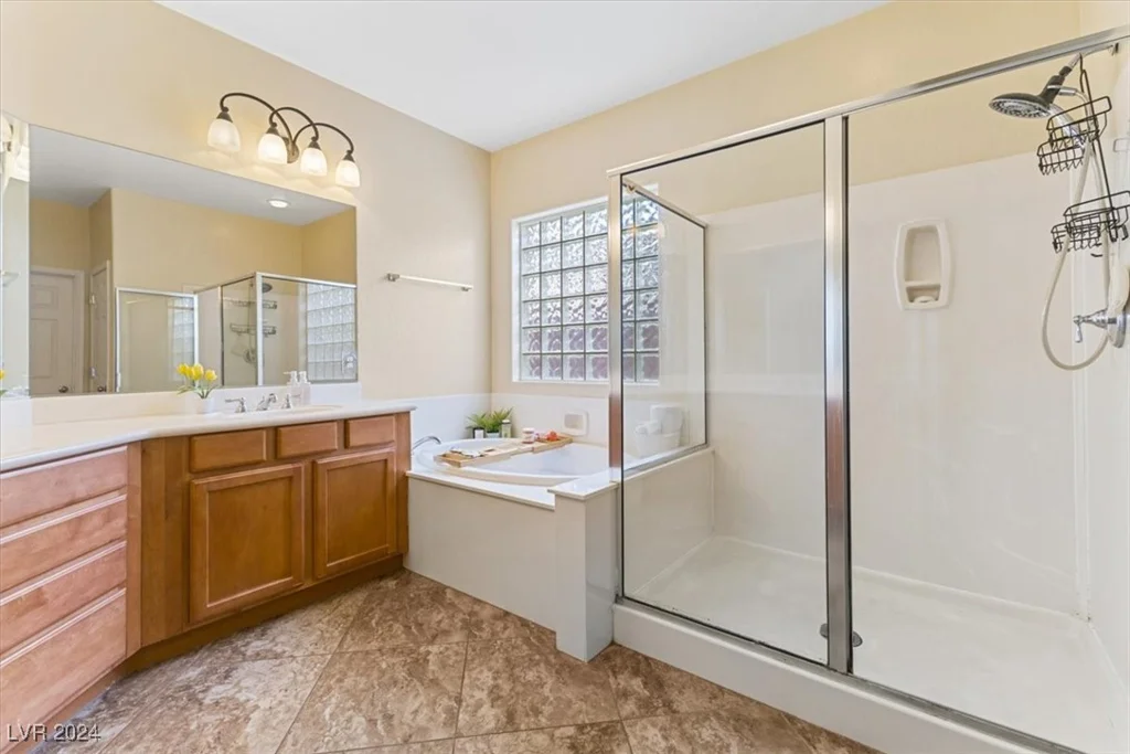 7141 Royal Melbourne, Las Vegas, NV 89131