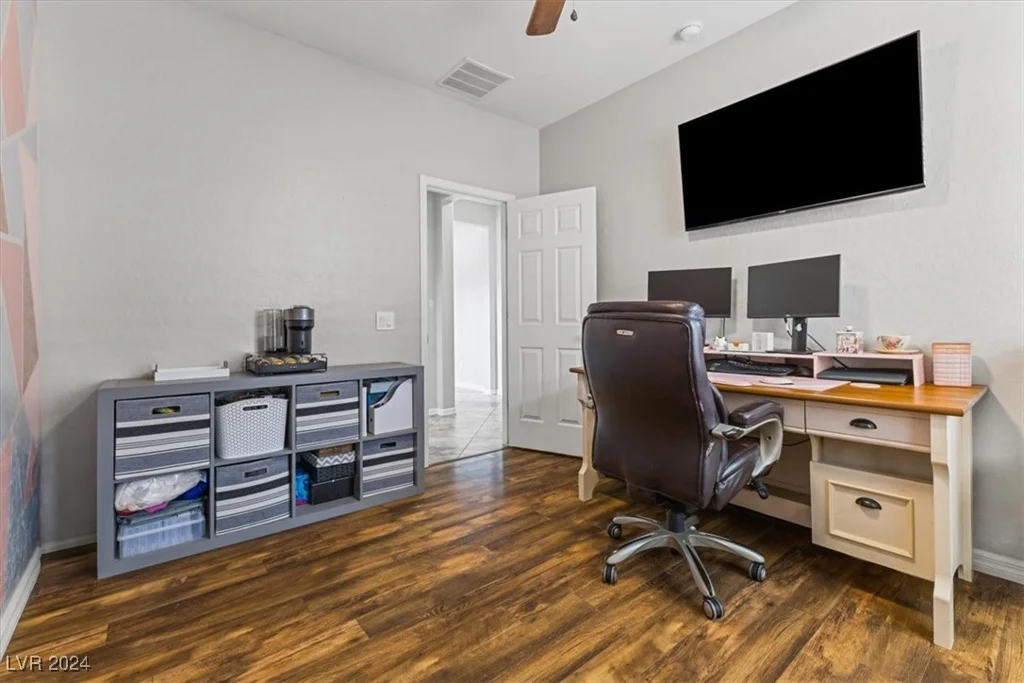 7141 Royal Melbourne, Las Vegas, NV 89131