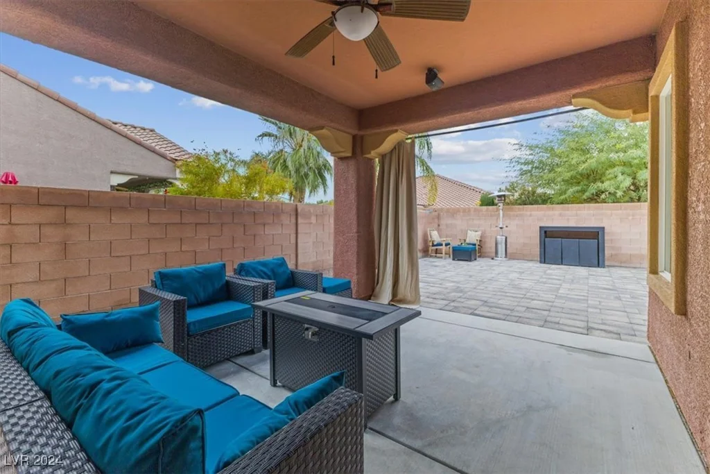 7141 Royal Melbourne, Las Vegas, NV 89131