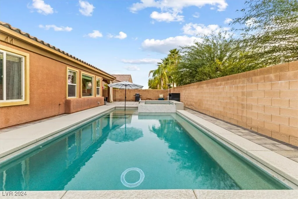 7141 Royal Melbourne, Las Vegas, NV 89131