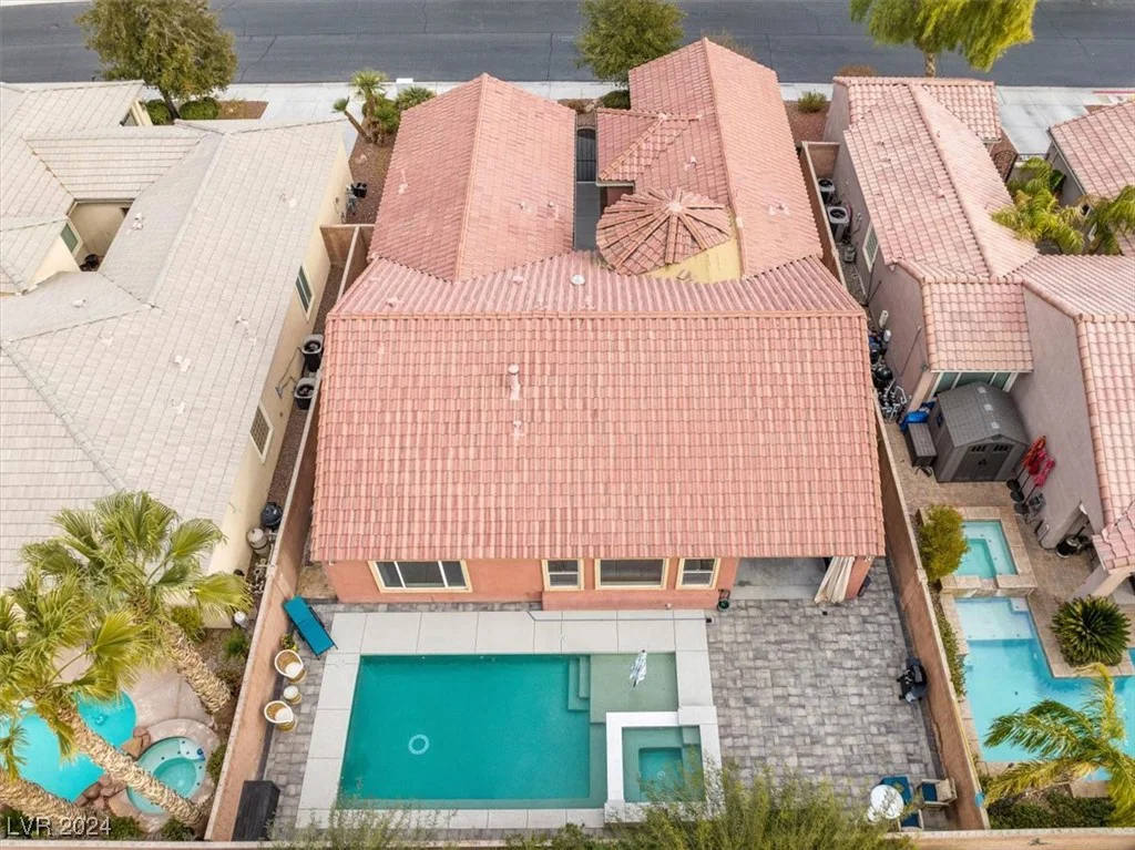 7141 Royal Melbourne, Las Vegas, NV 89131