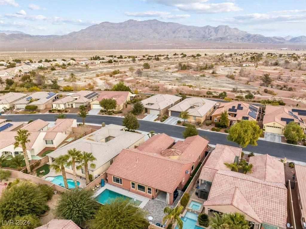 7141 Royal Melbourne, Las Vegas, NV 89131