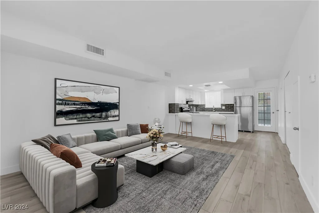 6263 Washington, Las Vegas, NV 89107